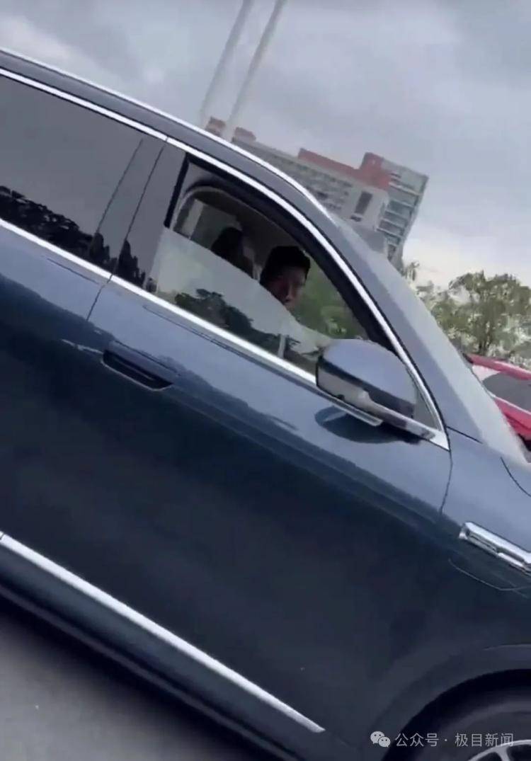 蓝莓外汇交易平台掌握EA智慧交易的关键，轻松实现财富自由的理财之路